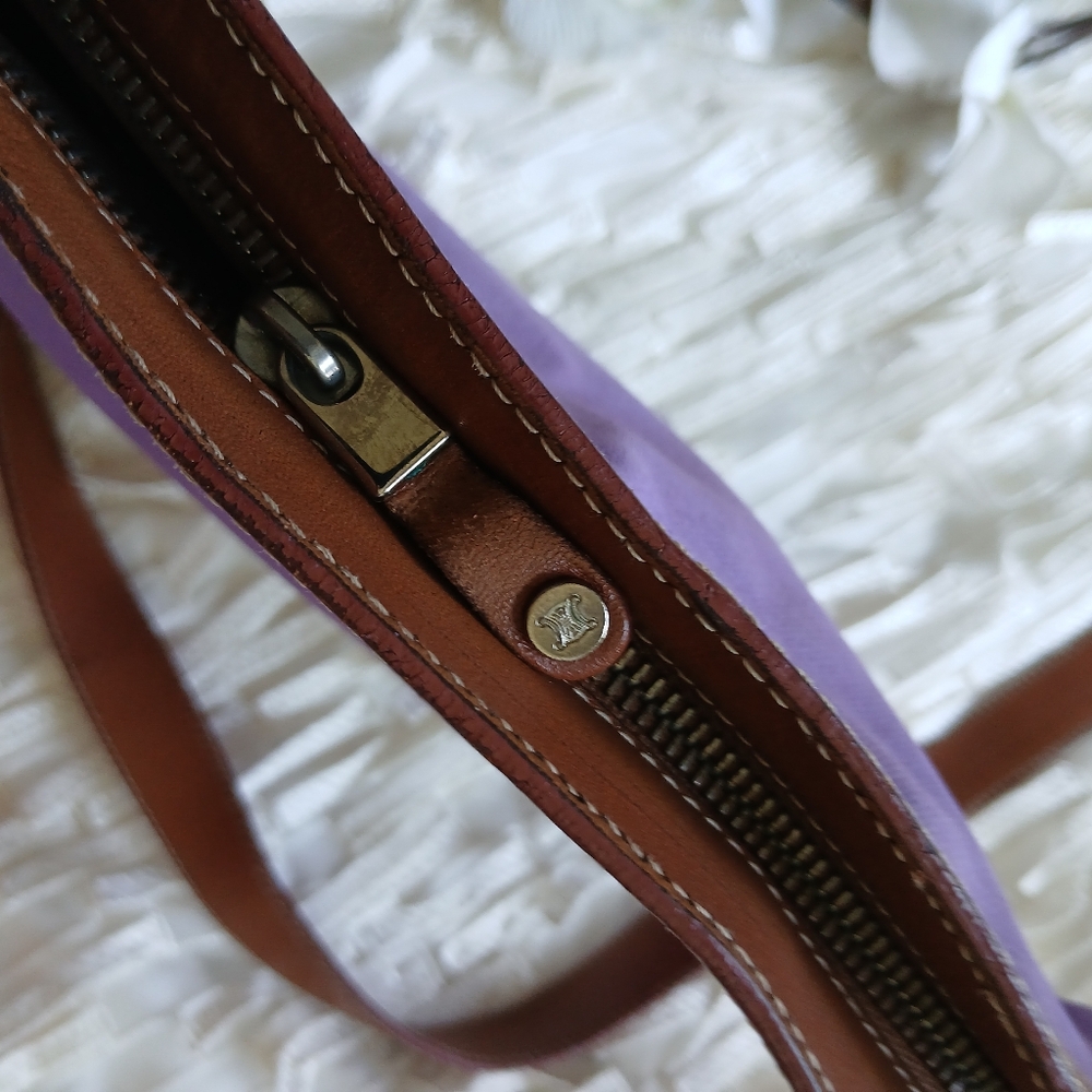 Vintage Celine Showlder Bag - Picture 10 of 11